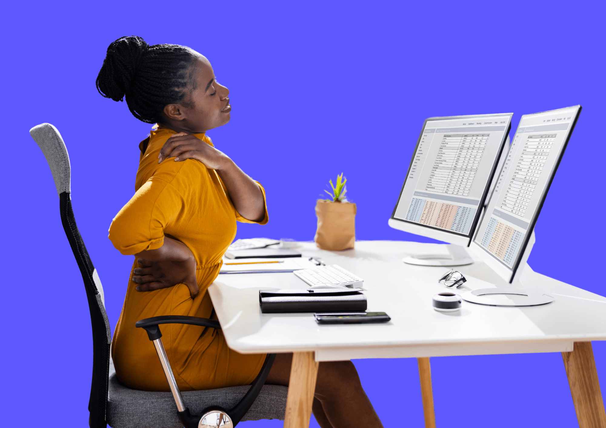 Woman sitting on desk with middle and upper back pain.